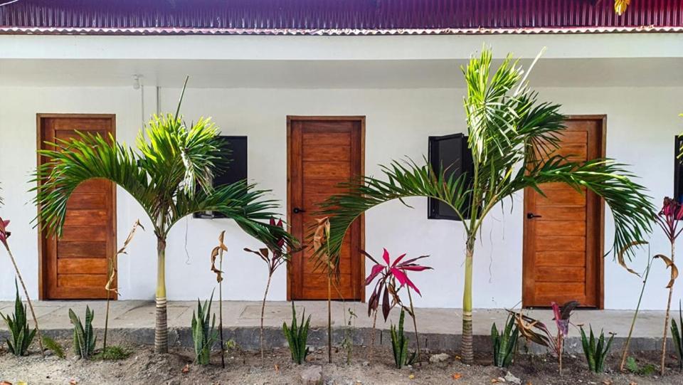 ゼネラル・ルナ Isla Linaw Siargaoホステル エクステリア 写真